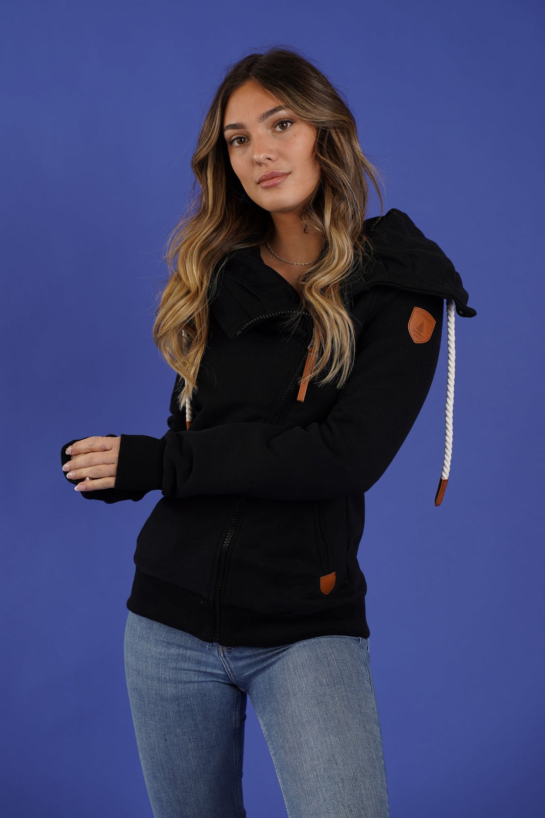 Wanakome Hestia Hoodie - Womens Hoodies - Big Sun Vernon  | Okanagan Beachwear