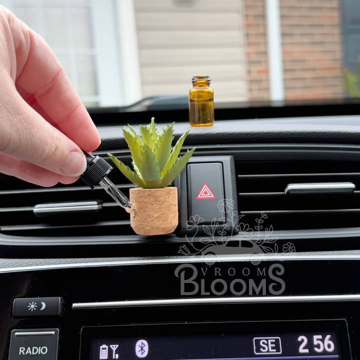 Vroom Blooms Short Aloe Vera Plant Vent Clip Car Air Freshener (Reusable)
