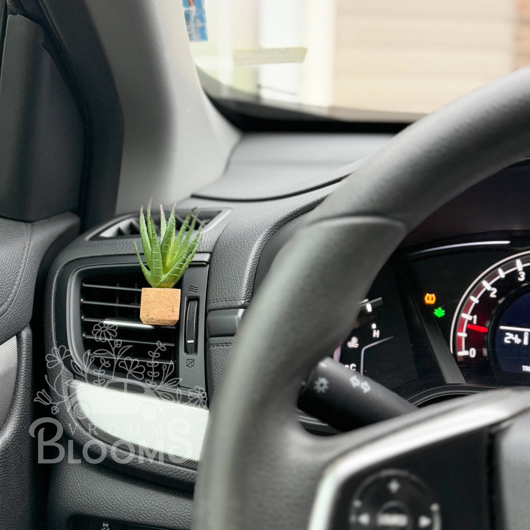 Vroom Blooms Tall Aloe Vera Vent Clip Car Diffuser