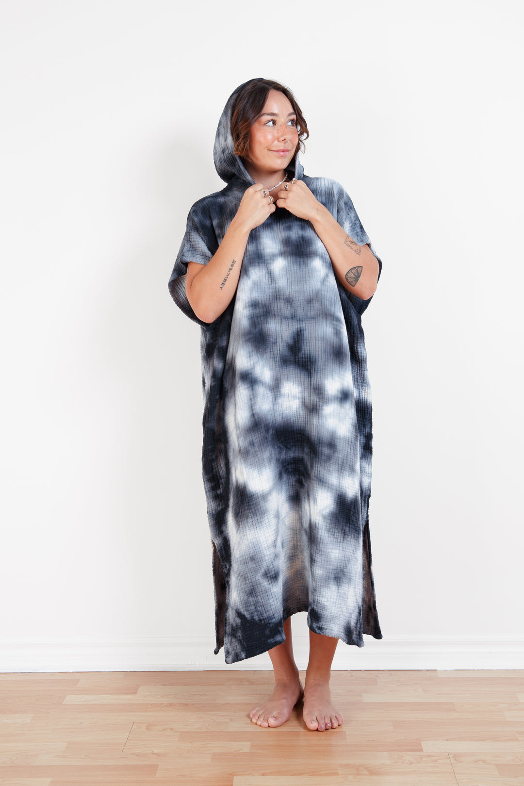 Tofino Towel Holden Tie-dye Unisex Poncho - Womens Casual Coverups - Big Sun Vernon  | Okanagan Beachwear