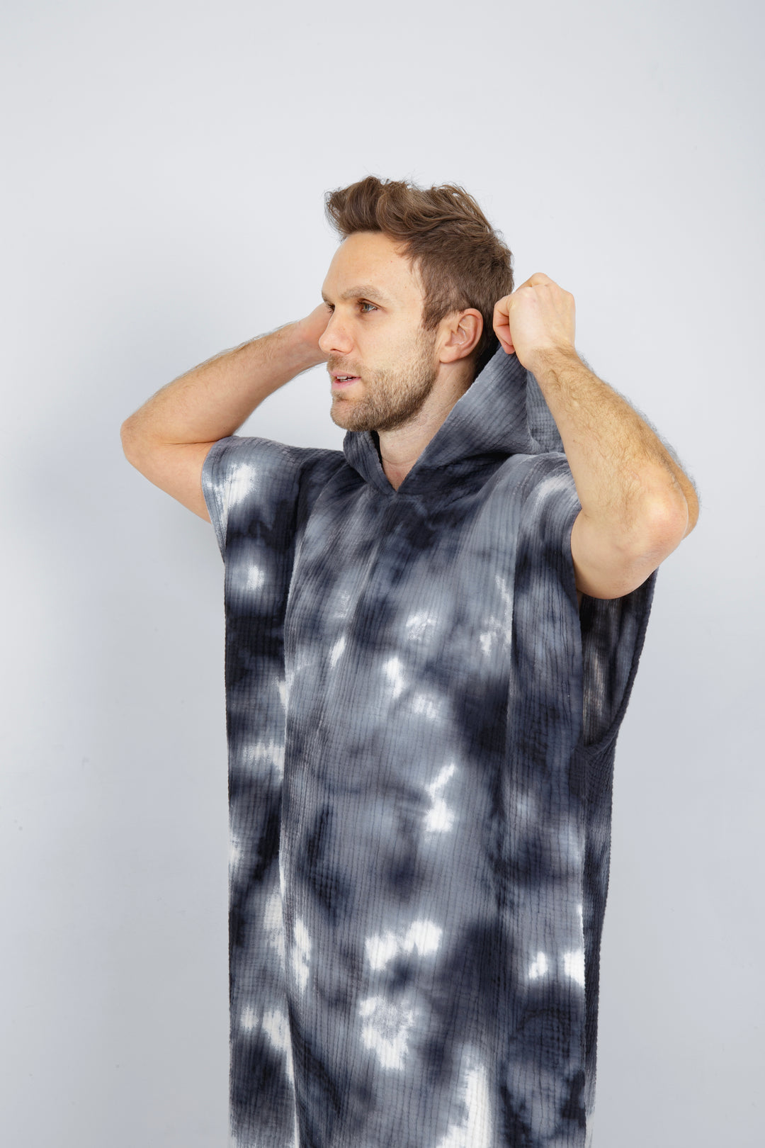 Tofino Towel Holden Tie-dye Unisex Poncho - Womens Casual Coverups - Big Sun Vernon  | Okanagan Beachwear