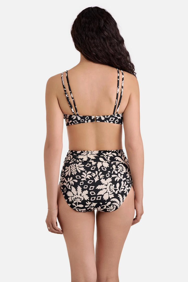 ShapeSolver Palm Royale Clare Twist Underwire Top