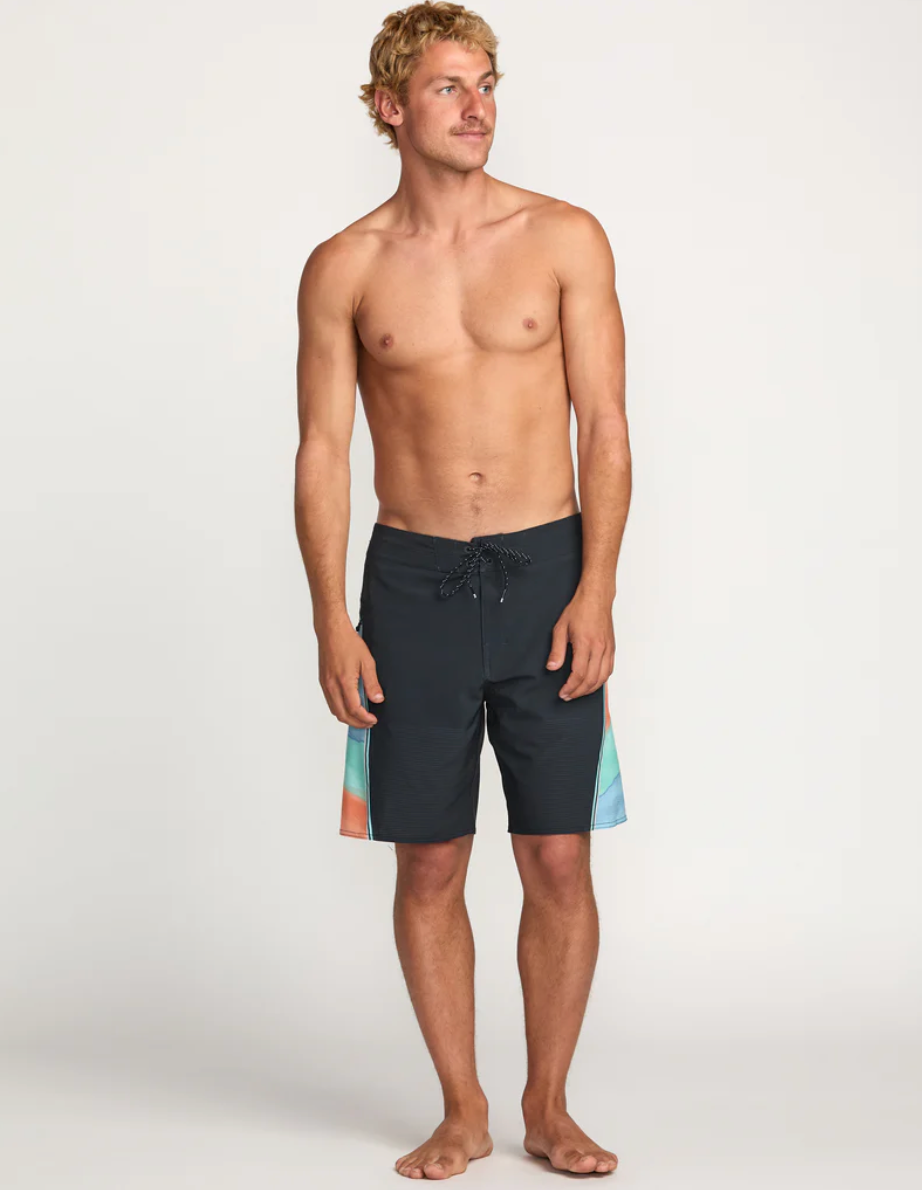 Billabong Straddie Airlight 20" Boardshort - Mens 20" Boardshorts - Big Sun Vernon  | Okanagan Beachwear