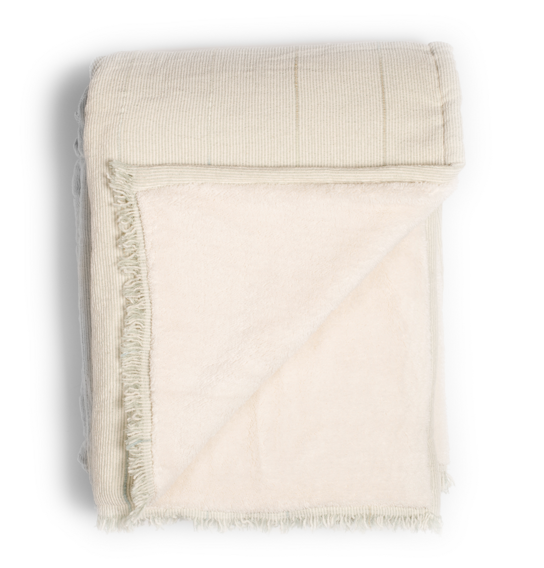 Tofino Towel Everest Throw - Blankets - Big Sun Vernon  | Okanagan Beachwear