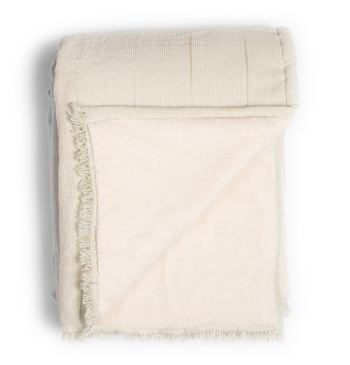 Tofino Towel Everest Throw - Blankets - Big Sun Vernon  | Okanagan Beachwear