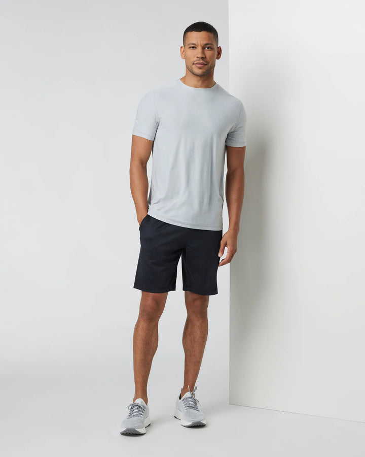 Vuori Sunday Performance Short 8"