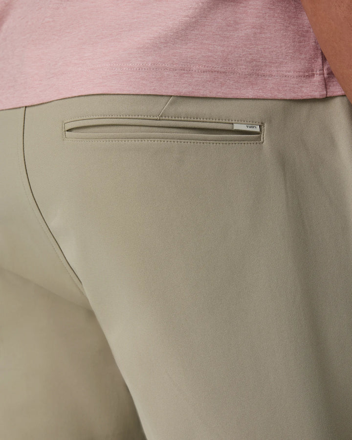 Vuori Meta Short 8"