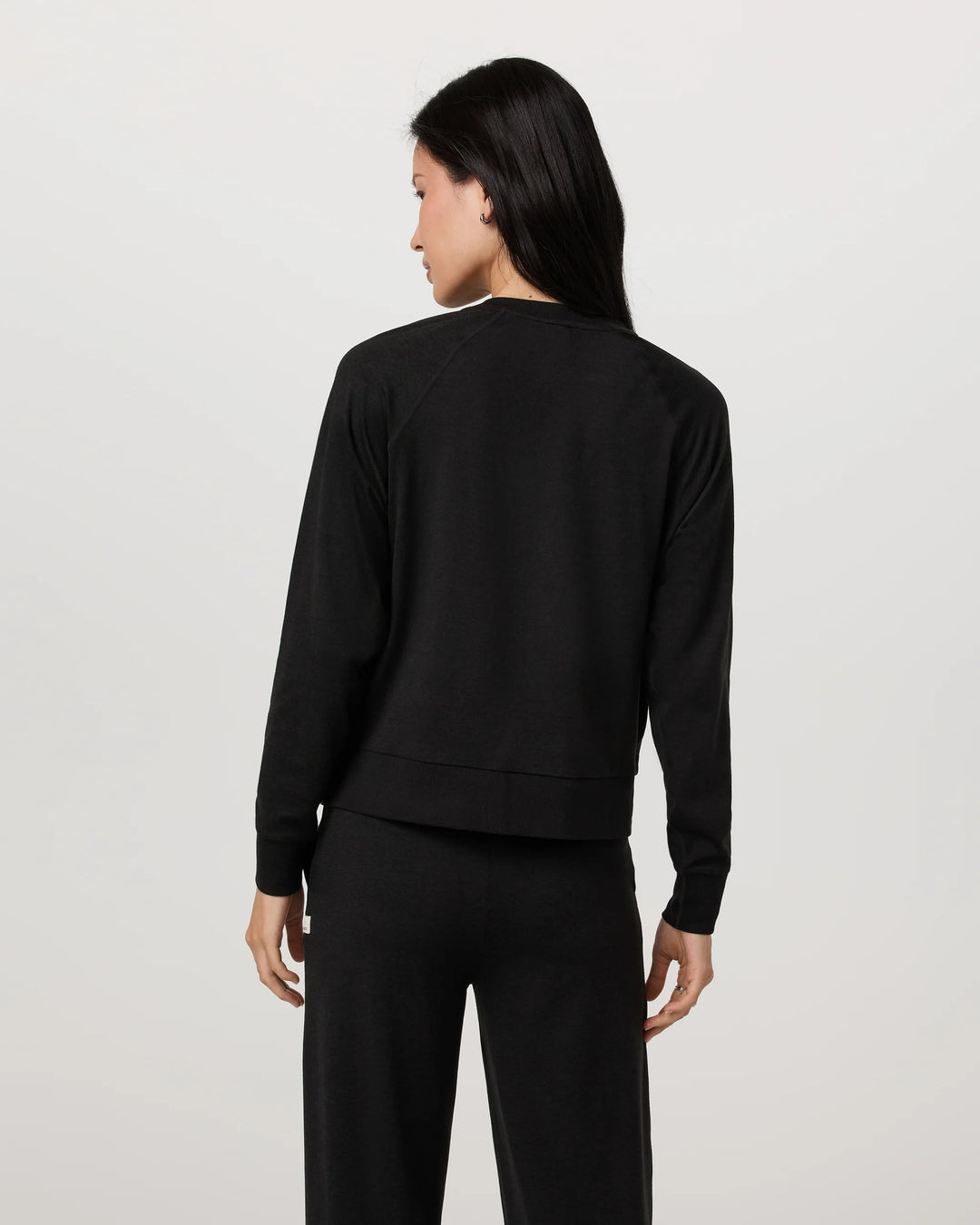 Vuori Long Sleeve Halo Crew