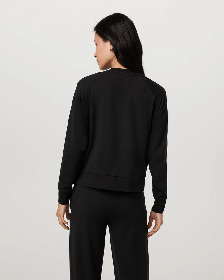 Vuori Long Sleeve Halo Crew