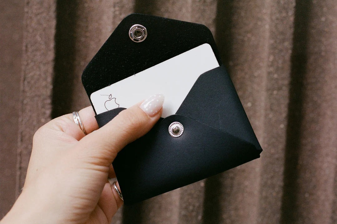 Thread Pocket Wallet