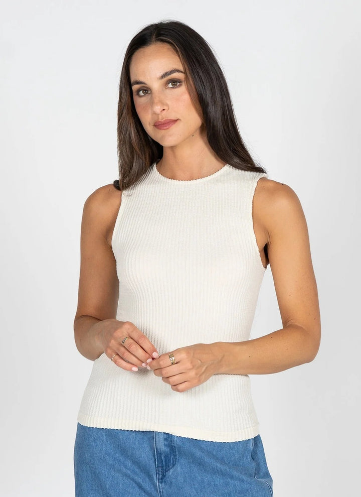 C'est Moi Seamless Textured Crewneck Tank