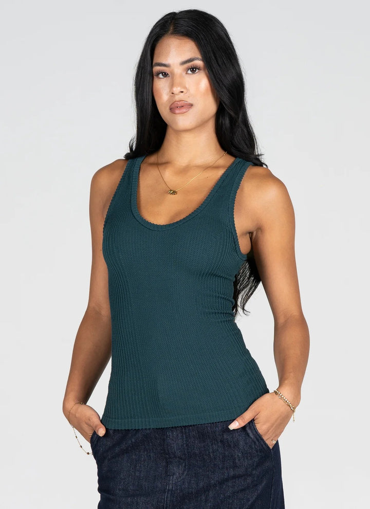 C'est Moi Seamless Textured Tank