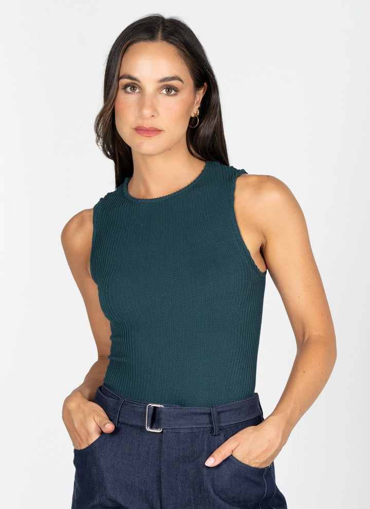 C'est Moi Seamless Textured Crewneck Tank