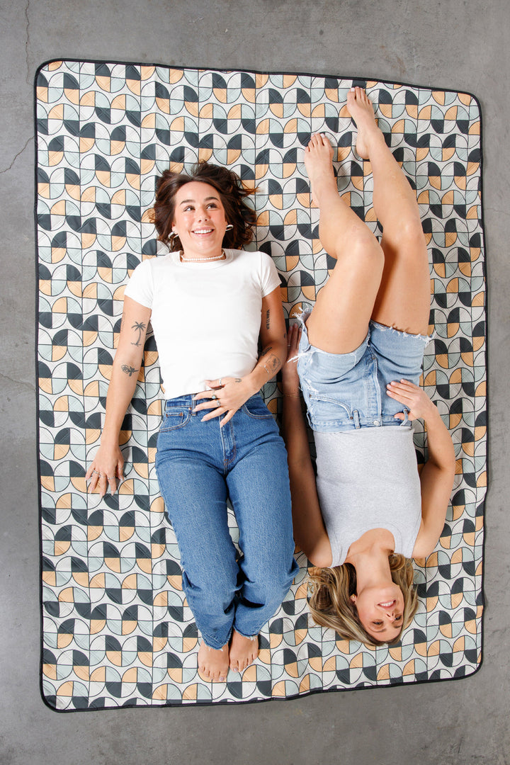 Tofino Towel Excursion Picnic Blanket - Blankets - Big Sun Vernon  | Okanagan Beachwear