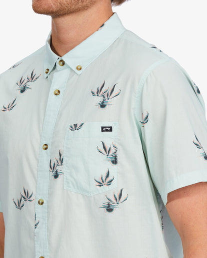 Billabong Sundays Mini Short Sleeve Shirt - Mens Woven Shirts - Big Sun Vernon  | Okanagan Beachwear