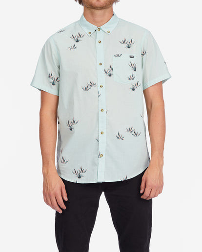 Billabong Sundays Mini Short Sleeve Shirt - Mens Woven Shirts - Big Sun Vernon  | Okanagan Beachwear